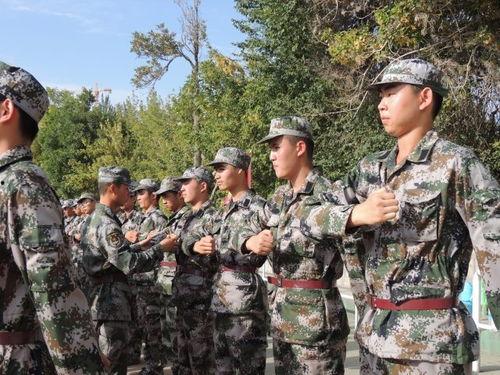 吃瓜军训最新事件爆料,吃瓜群众揭秘最新事件内幕