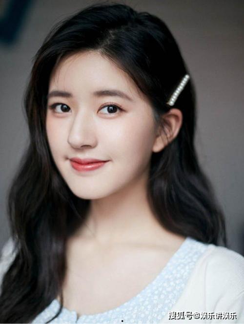 明星网红黑料吃瓜视频,吃瓜视频背后的真相与争议 第2张 明星网红黑料吃瓜视频,吃瓜视频背后的真相与争议 第2张