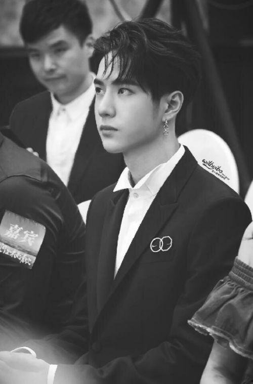 男明星今日爆料,男明星惊人爆料揭秘幕后真相