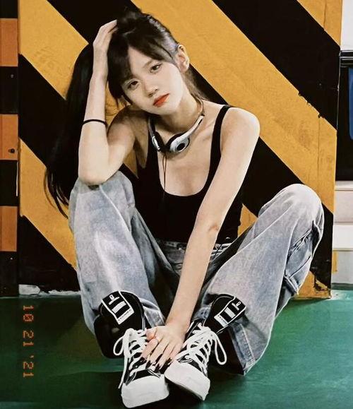 井川里予最新的视频爆料,精彩瞬间与幕后故事大公开  第3张